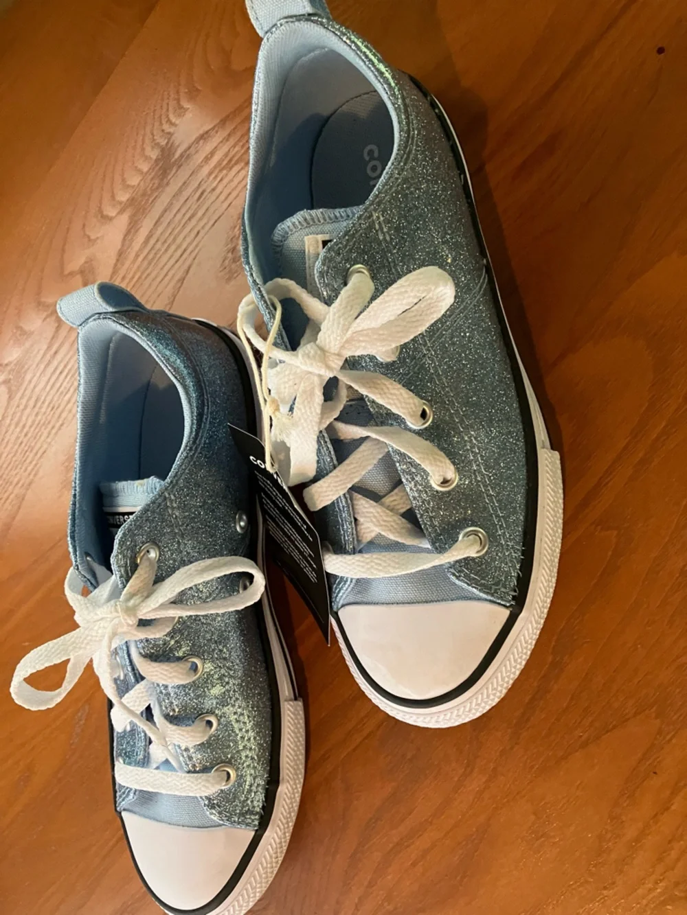 Converse Kids Chuck Taylor Allstar Madison Low Tops Size 3 NEW